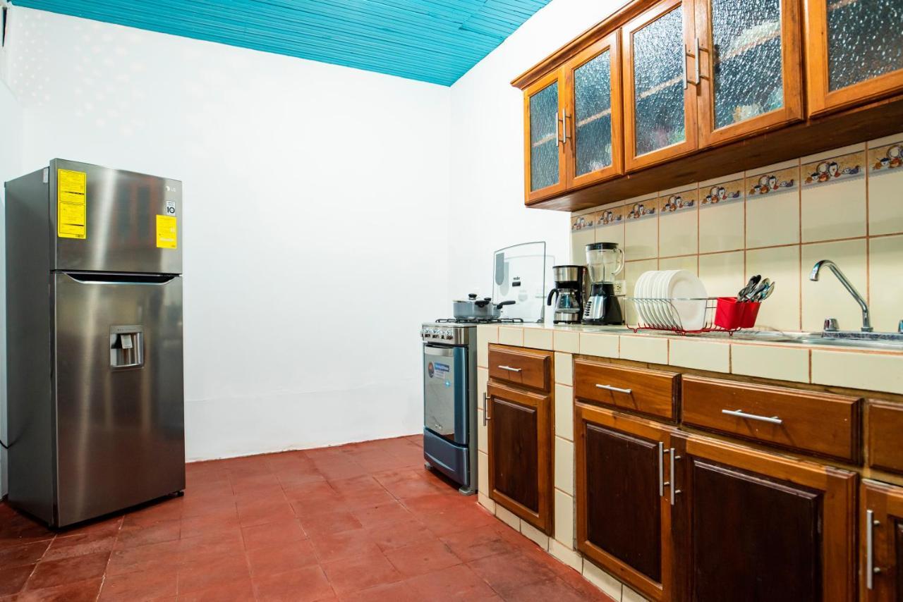 Hostal Victoria Granada Extérieur photo