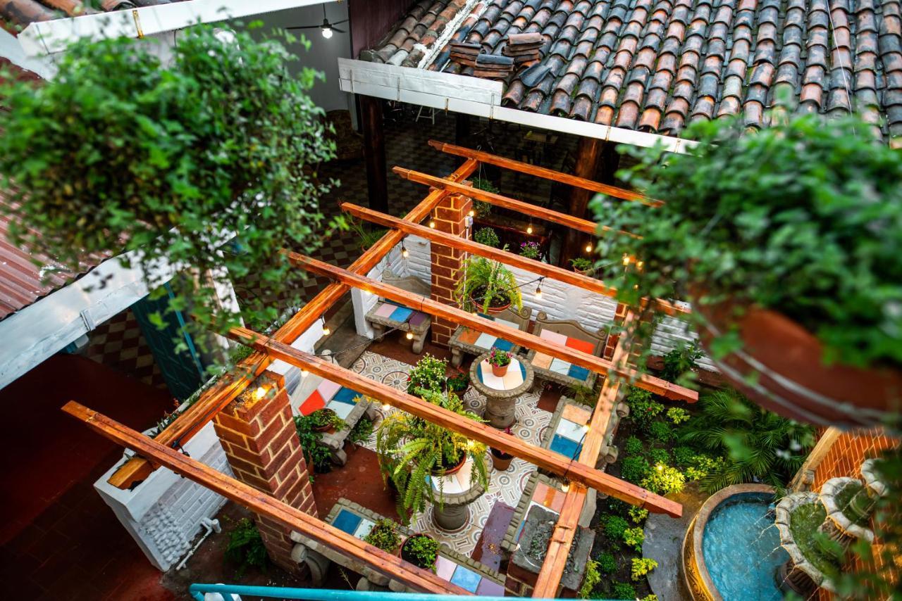 Hostal Victoria Granada Extérieur photo