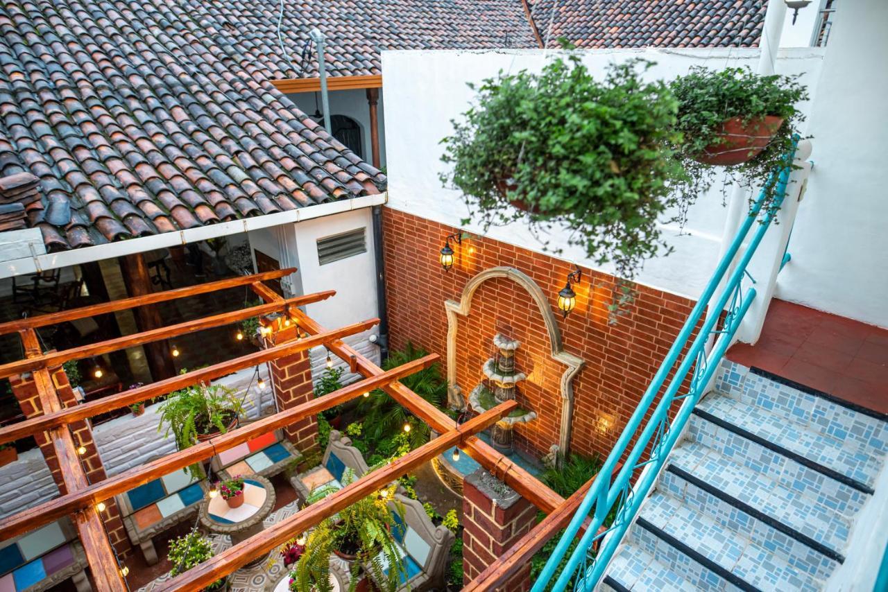 Hostal Victoria Granada Extérieur photo