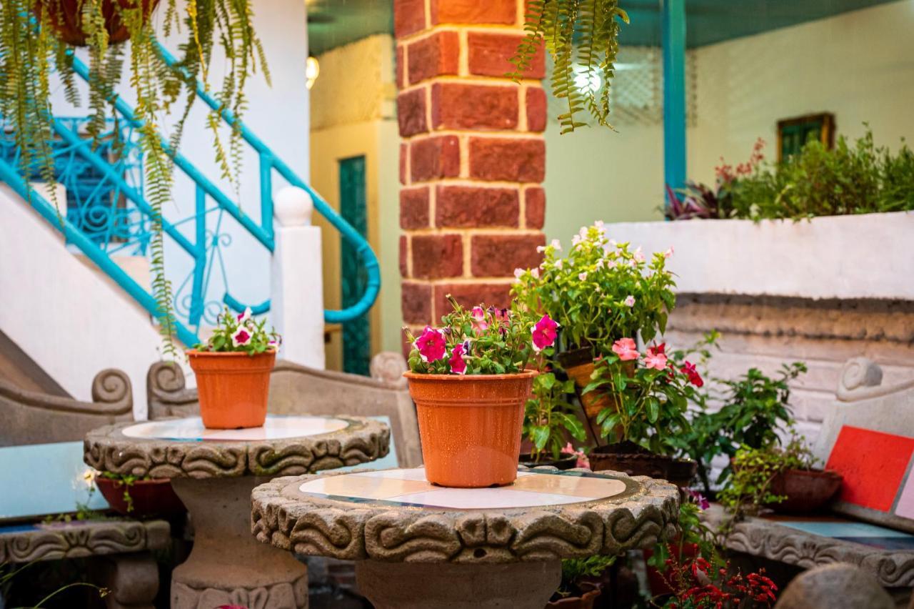 Hostal Victoria Granada Extérieur photo