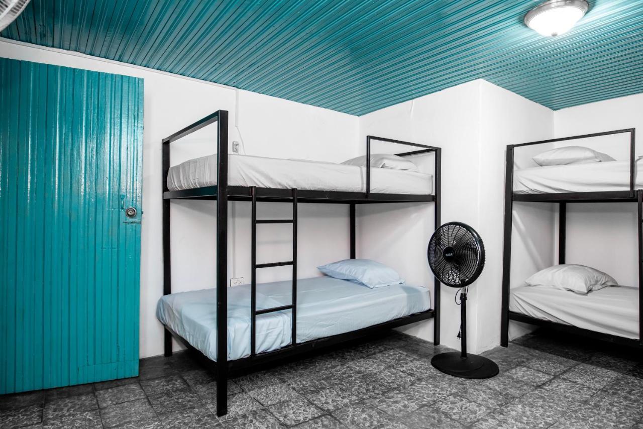 Hostal Victoria Granada Extérieur photo