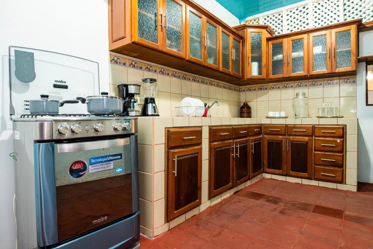 Hostal Victoria Granada Extérieur photo