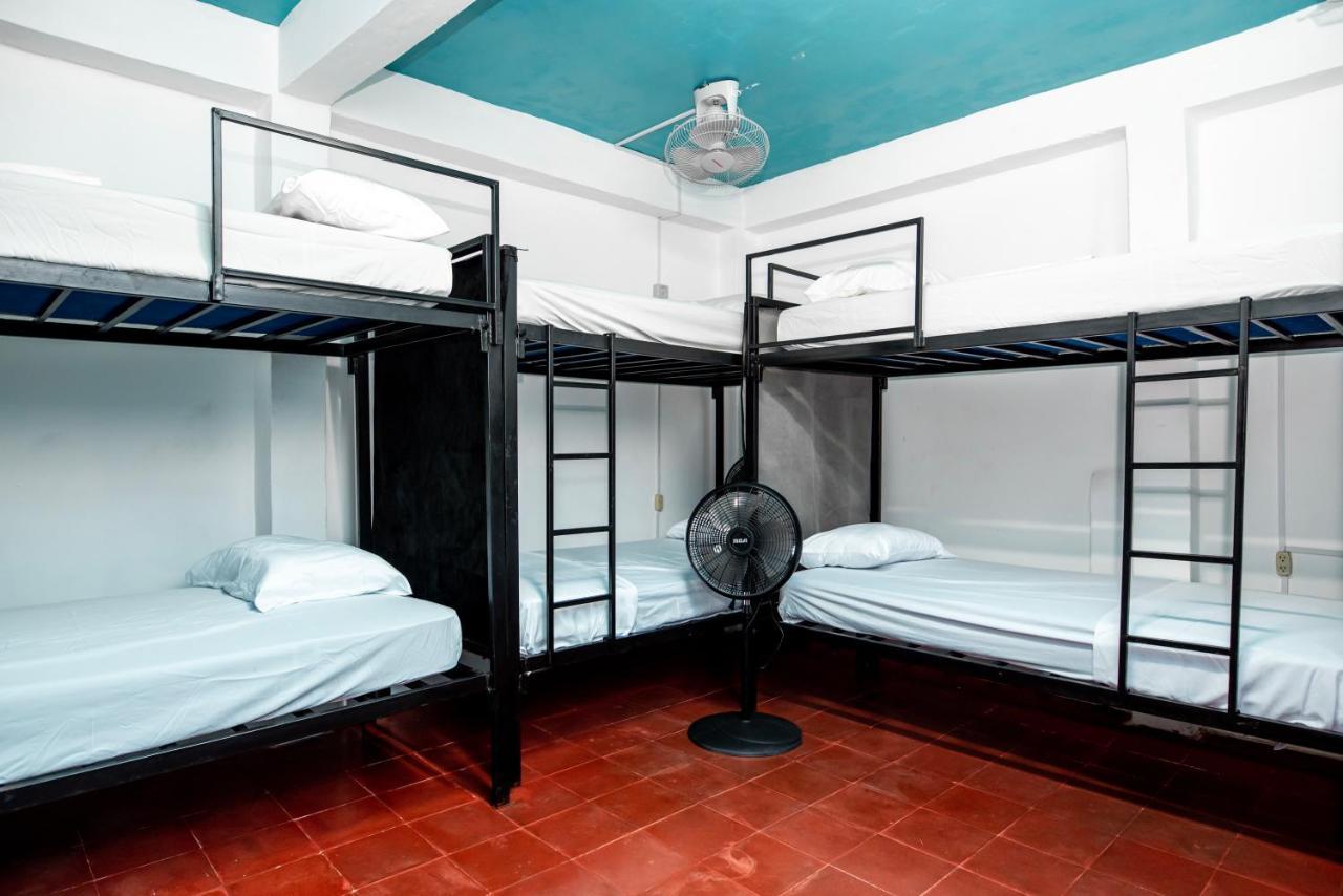 Hostal Victoria Granada Extérieur photo