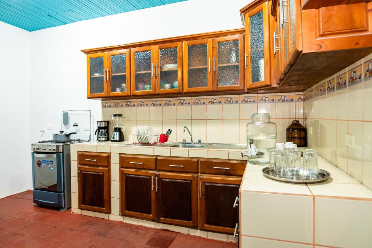 Hostal Victoria Granada Extérieur photo