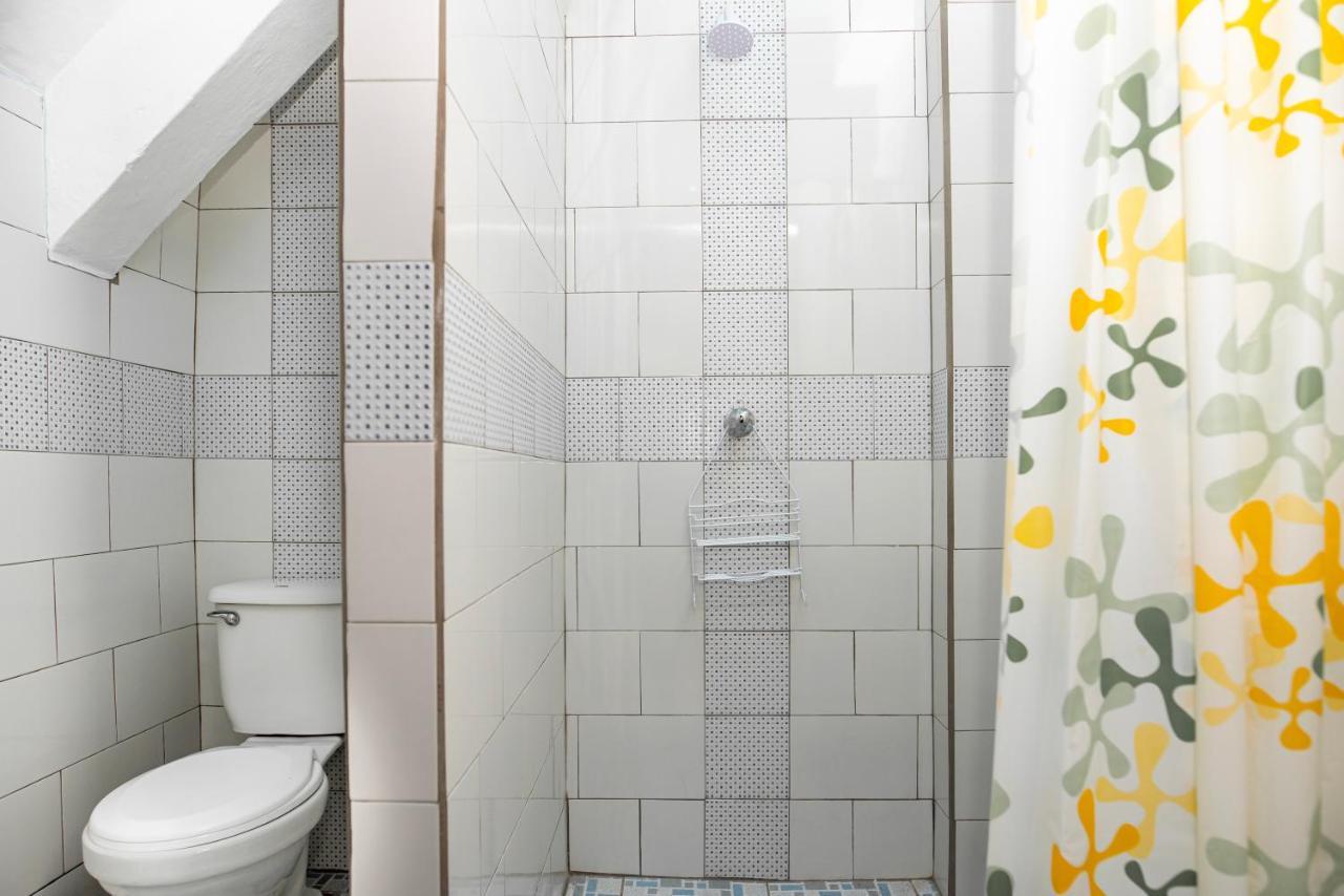 Hostal Victoria Granada Extérieur photo